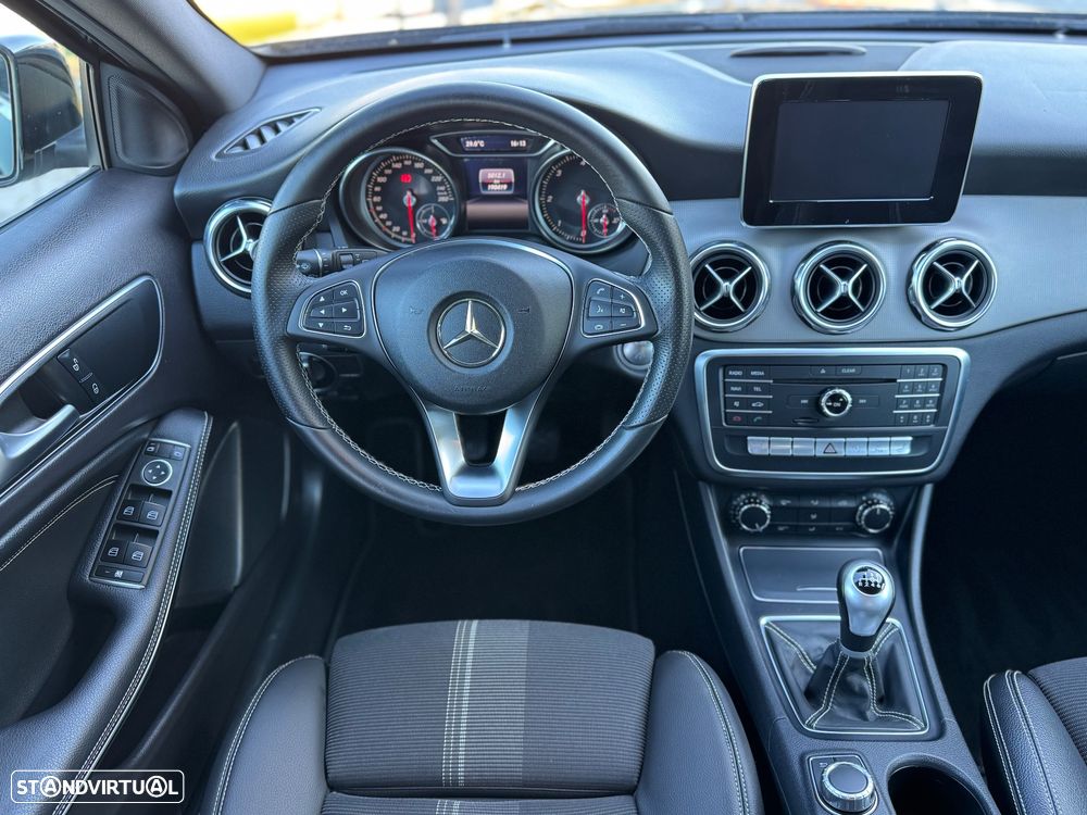 Mercedes-Benz GLA 180 (CDI) d Urban - 17
