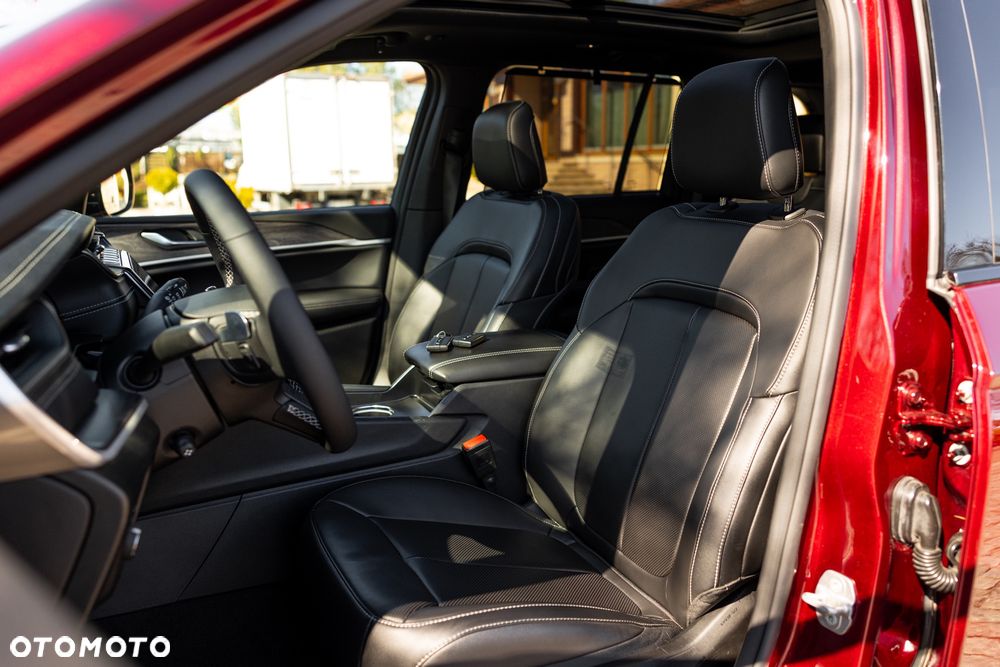 Jeep Grand Cherokee - 8