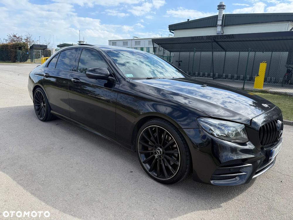 Mercedes-Benz Klasa E 220 d 4-Matic 9G-TRONIC - 3