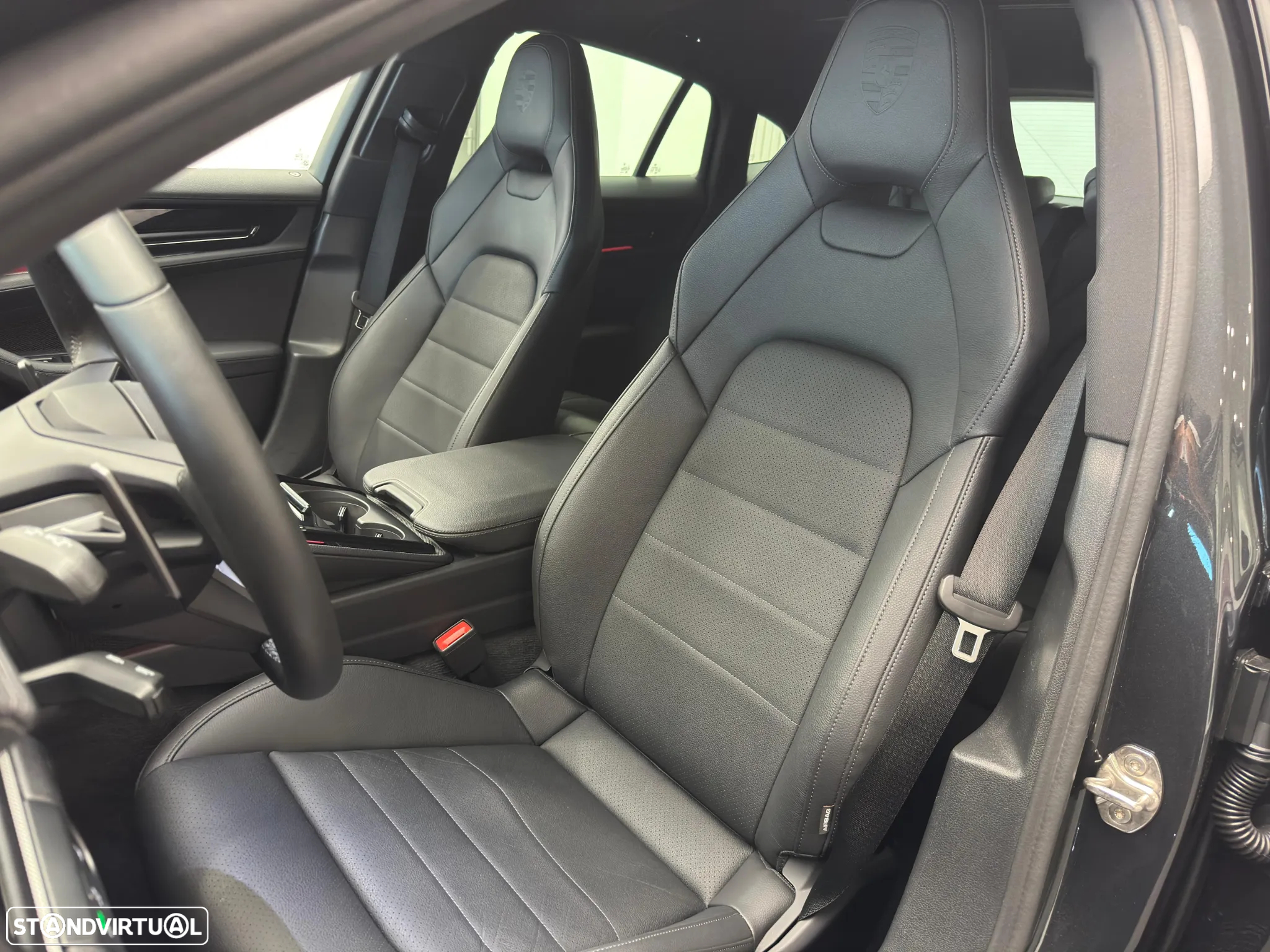Porsche Panamera 4 E-Hybrid - 15