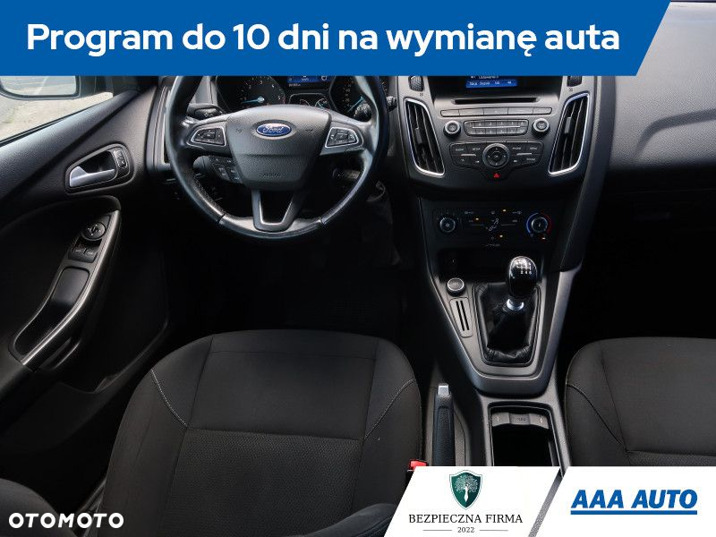 Ford Focus - 8