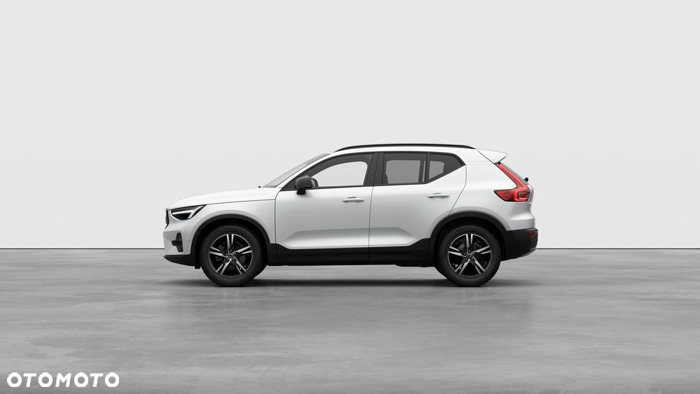 Volvo XC 40 B4 Plus Dark - 8