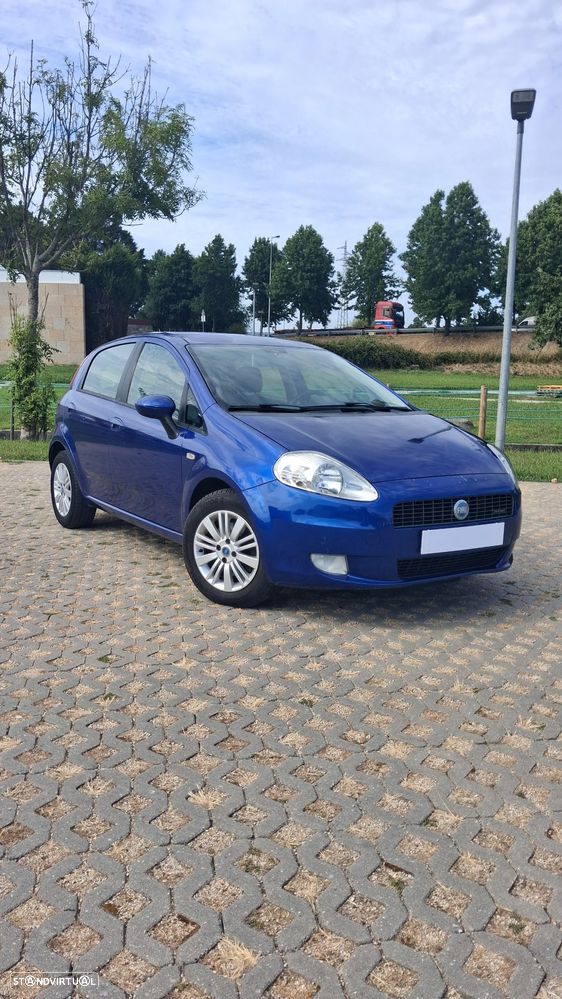 Fiat Grande Punto 1.3 M-Jet Emotion - 1