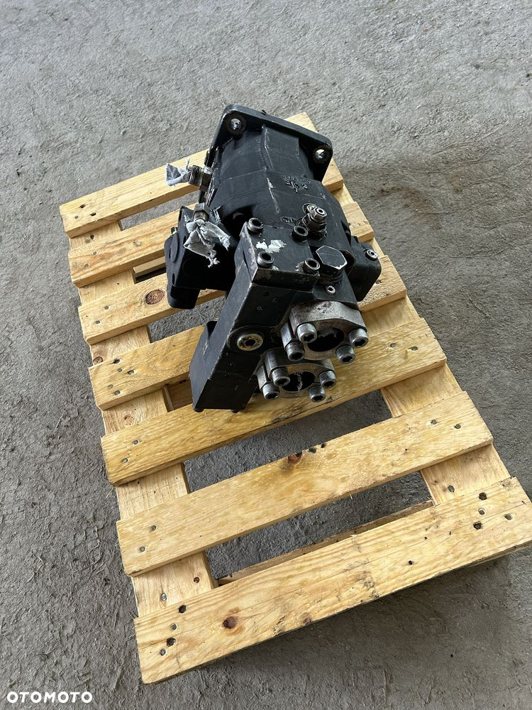 Silnik jazdy, hydromotor do koparki Cat 313C - 2