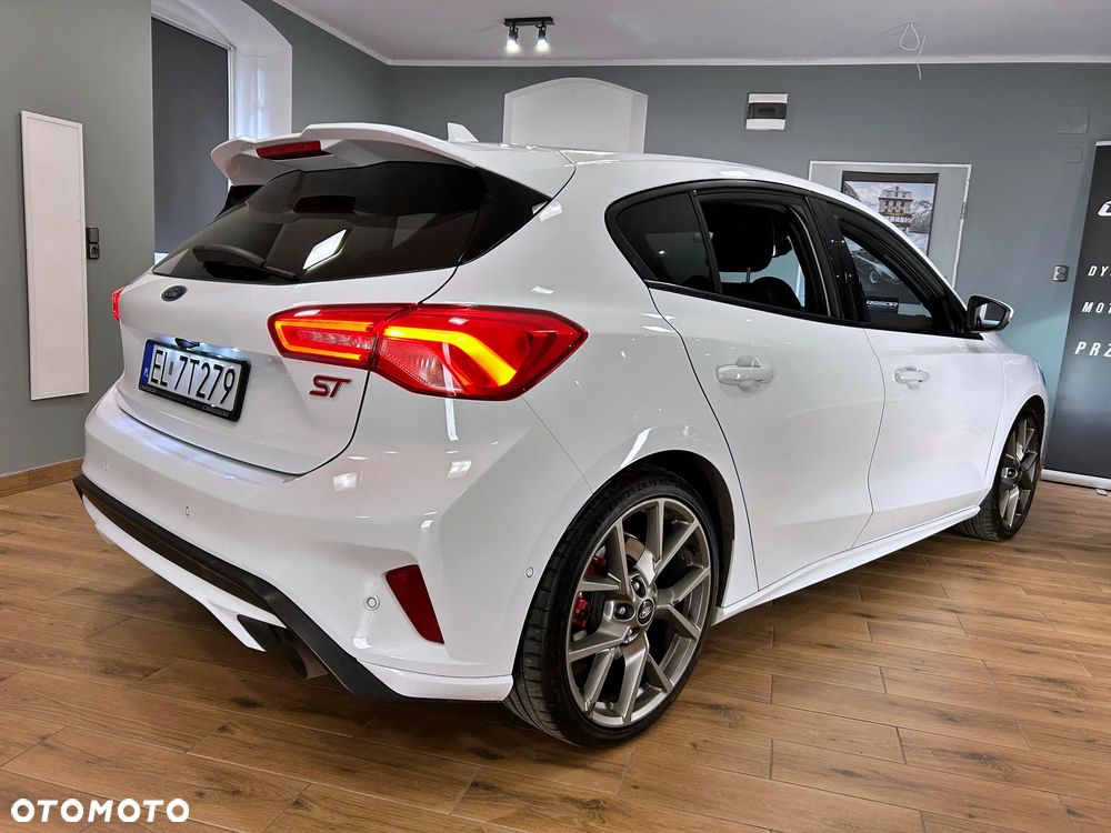 Ford Focus 2.3 EcoBoost ST Edition - 25