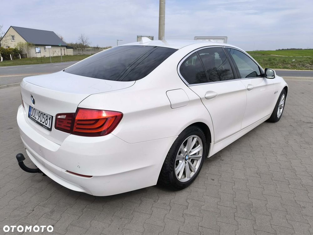 BMW Seria 5 525d xDrive - 7
