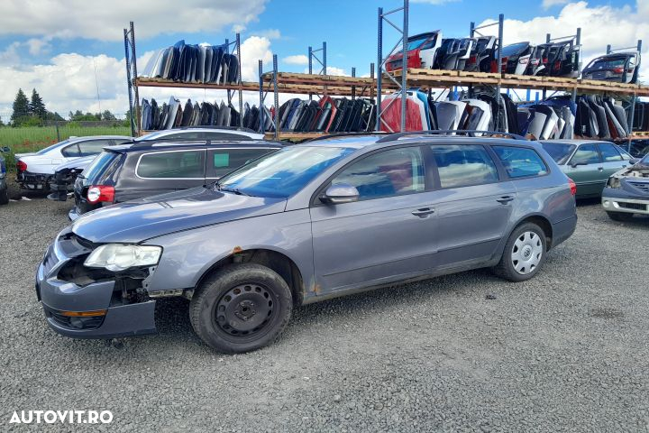 Broasca usa spate stanga 3C4839015A Volkswagen VW Passat B6 [2005 - 2 - 5
