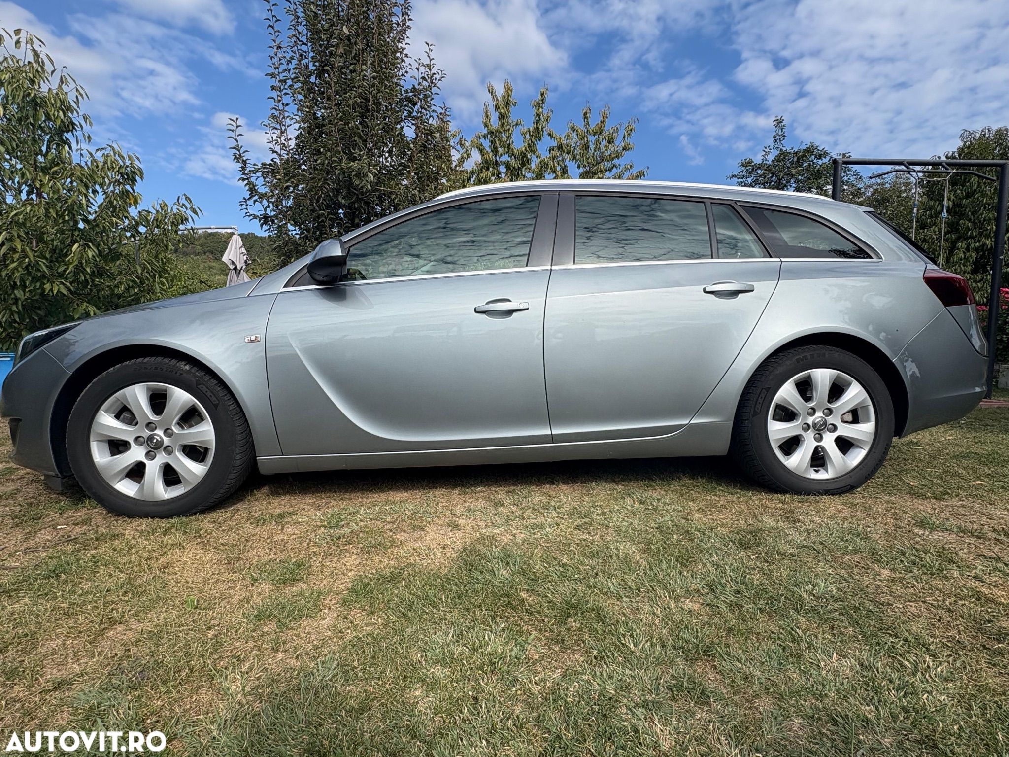 Opel Insignia - 1