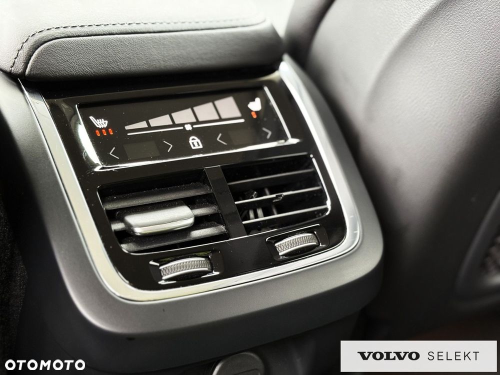 Volvo V60 Cross Country - 24