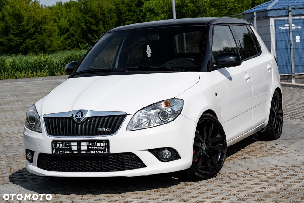 Skoda Fabia 1.4 TSI DSG RS - 4