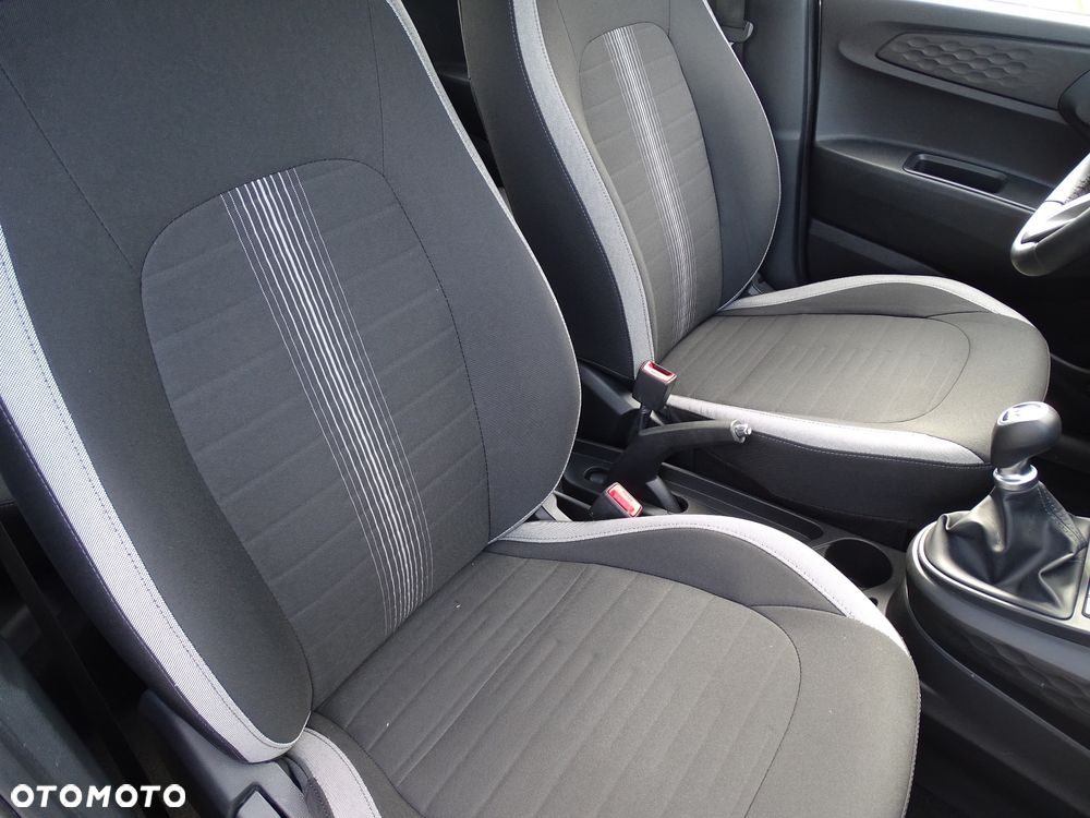 Hyundai i10 - 17