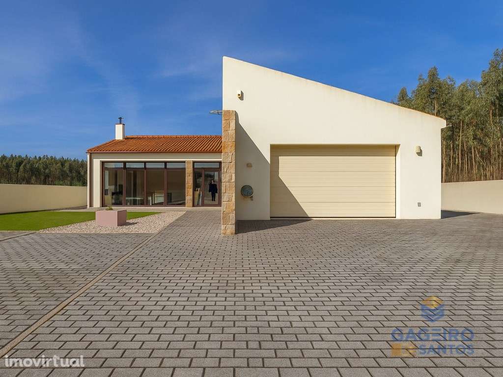 Moradia com piscina e terreno em São Martinho do Porto - Grande imagem: 4/60