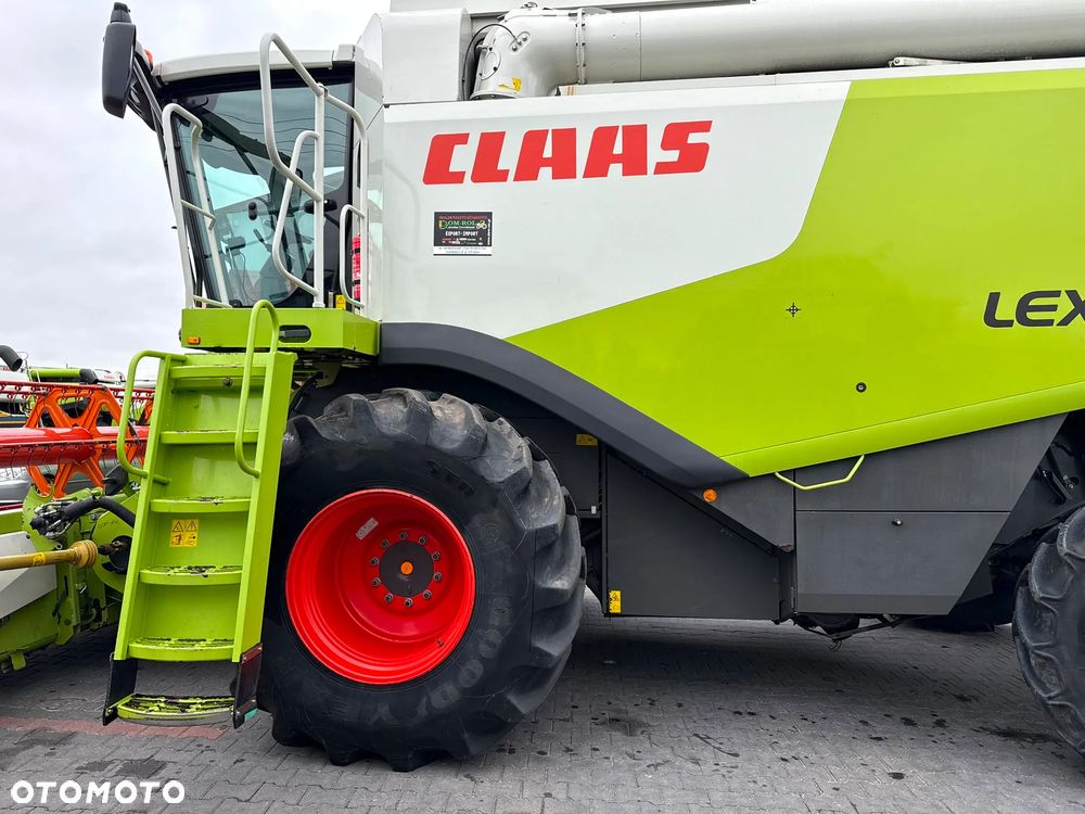 Claas LEXION 670 660  650 JOHN DEERE SERI T 670 - 22