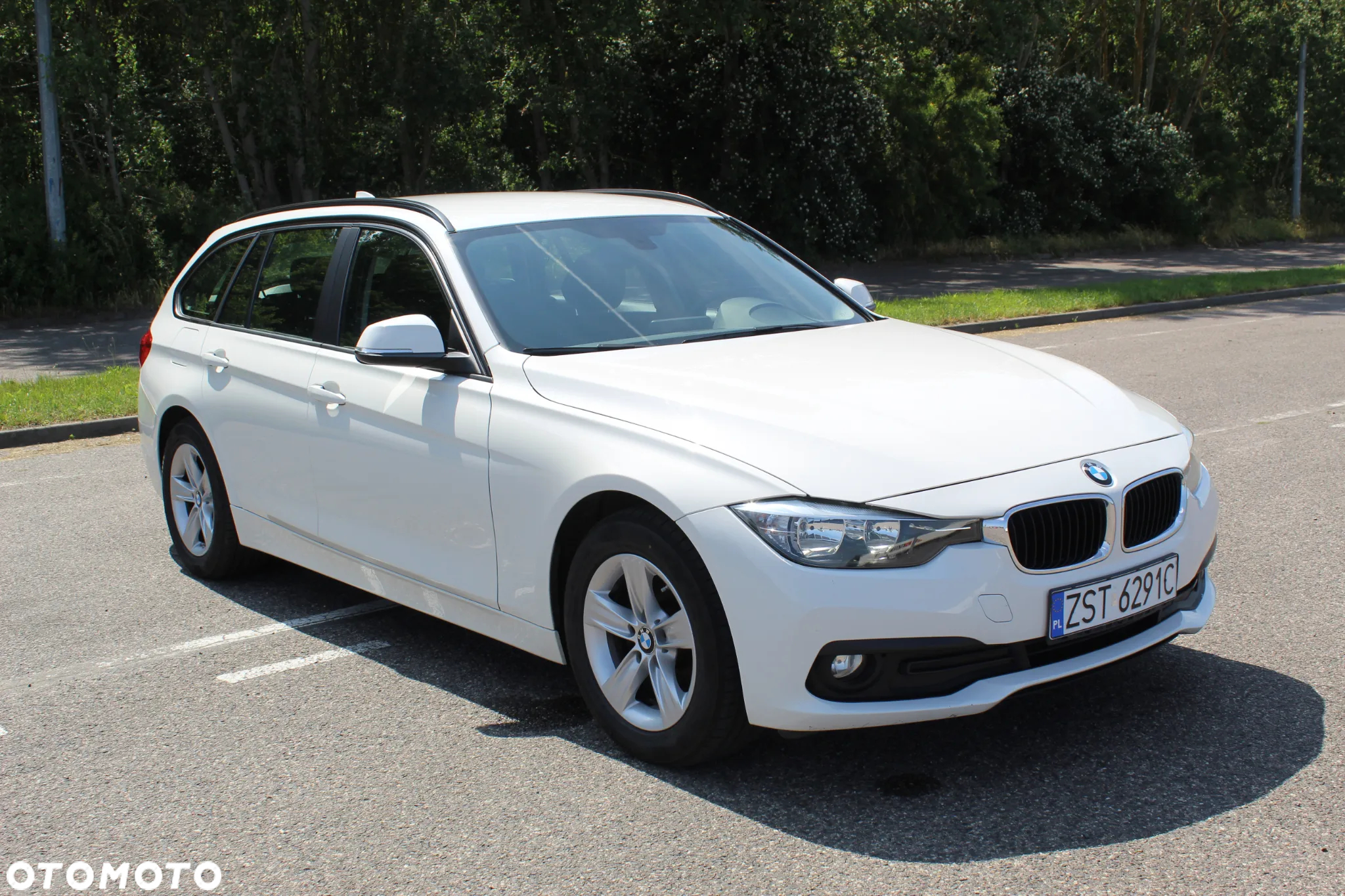 BMW Seria 3 318i - 11