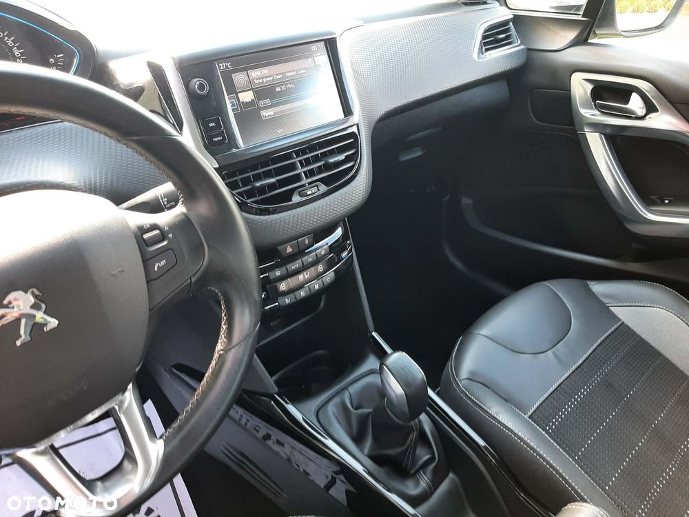 Peugeot 2008 PureTech 110 Stop&Start Allure - 10