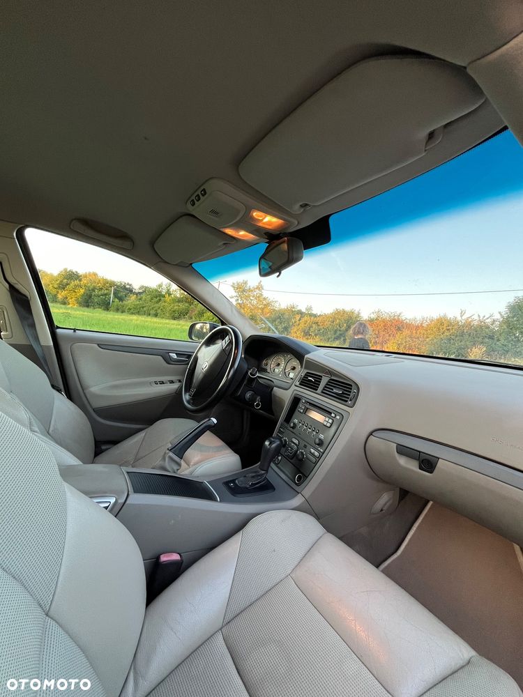 Volvo S60 2.4D Rubin - 28