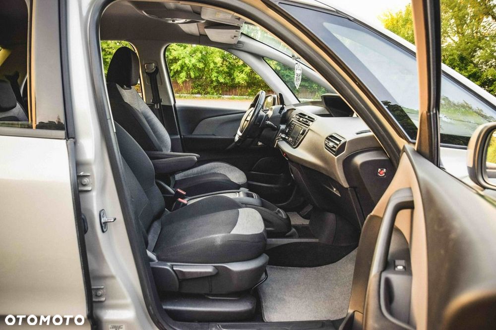 Citroën C4 SpaceTourer 1.5 BlueHDi Feel S&S EAT8 - 28