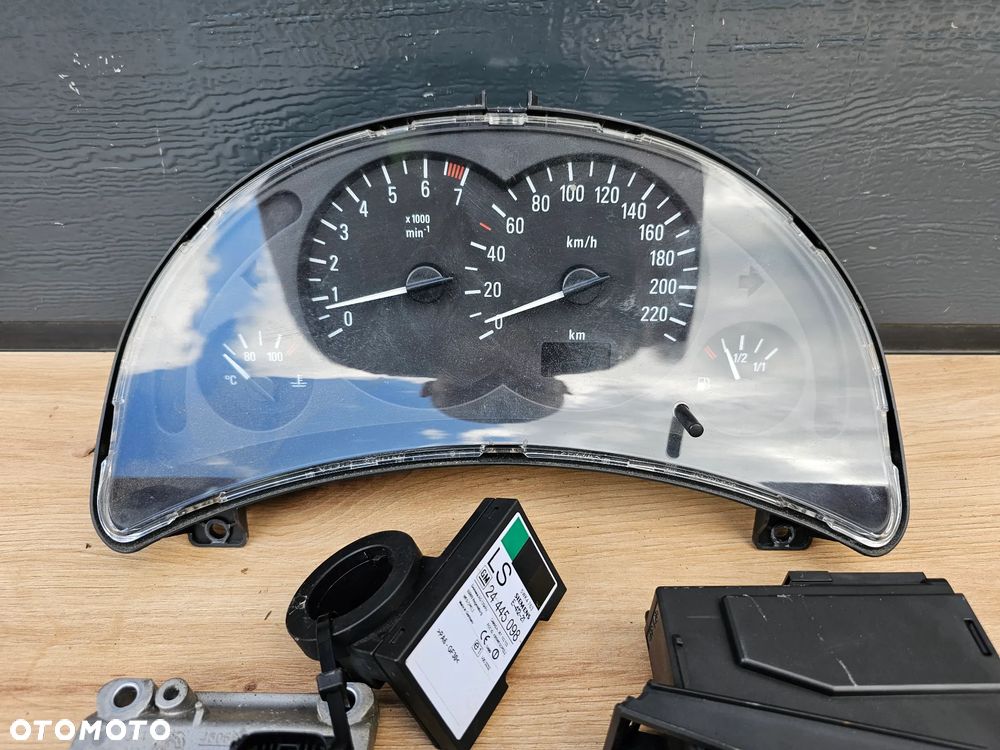 ZESTAW STARTOWY LICZNIK STEROWNIK MODUŁ PESTKA OPEL CORSA C 1.2 B Z12XE 100% OK KPL 55350552 - 3
