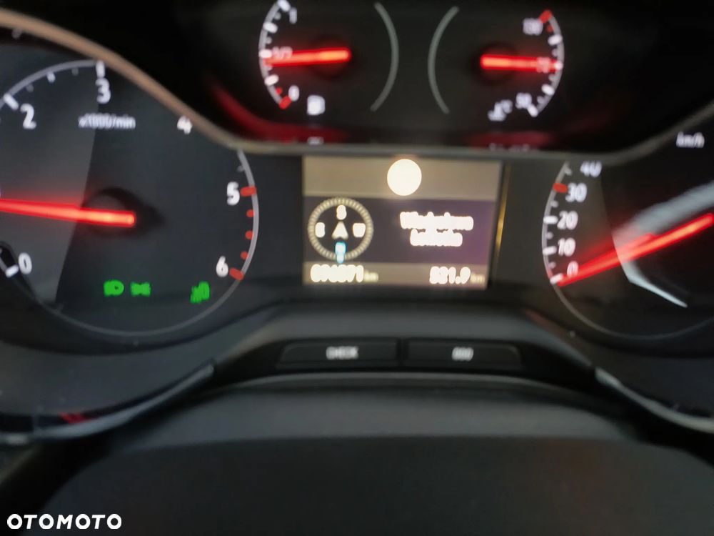 Opel Grandland X 1.6 D Start/Stop Business Edition - 29