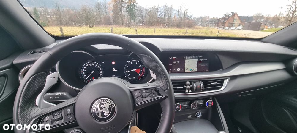 Alfa Romeo Stelvio 2.0 Turbo 16V AT8-Q4 Veloce Ti - 17