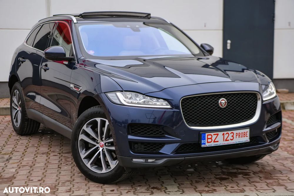Jaguar F-Pace 25t AWD Portfolio - 31