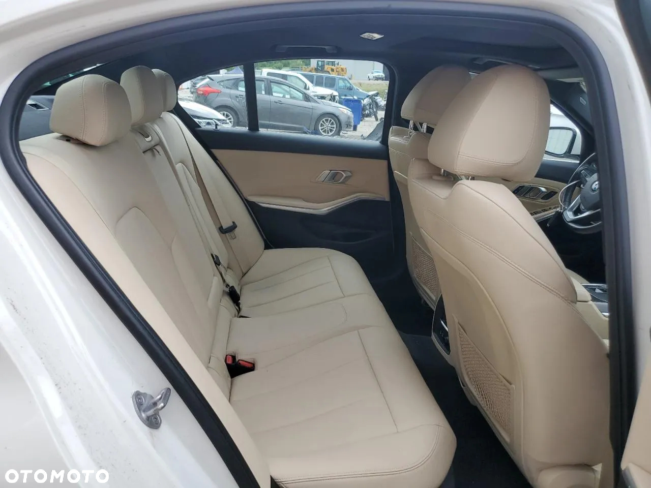 BMW Seria 3 330i Sport Line - 9