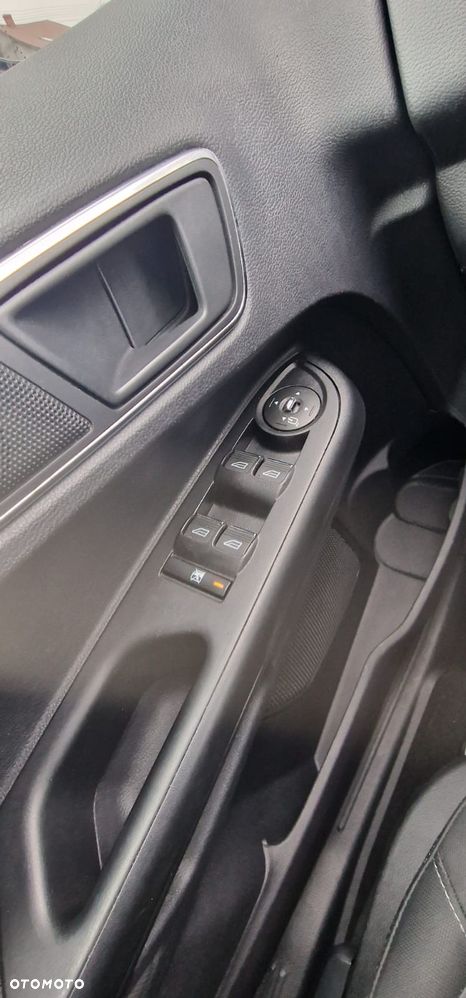 Ford B-MAX 1.0 EcoBoost SYNC Edition - 20