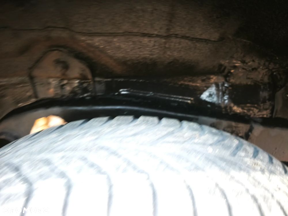 Toyota Land Cruiser KJ70 - 20