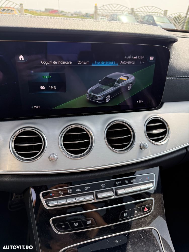 Mercedes-Benz E 300 9G-TRONIC AMG Line - 22