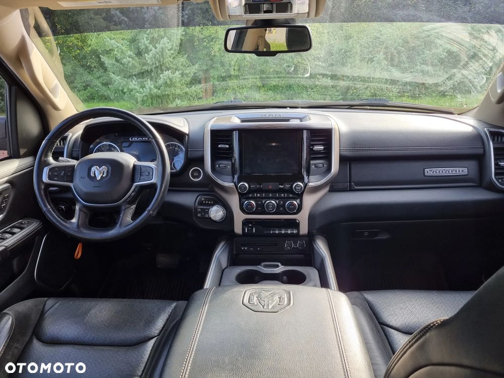 RAM 1500 5.7 Quad Cab Laramie - 18