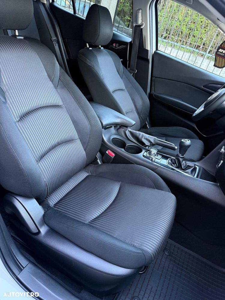 Mazda 3 SKYACTIV-G 120 Exclusive-Line - 35