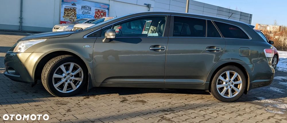 Toyota Avensis 2.2 D-CAT Prestige NAVI - 5