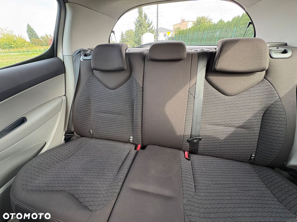 Peugeot 308 - 13