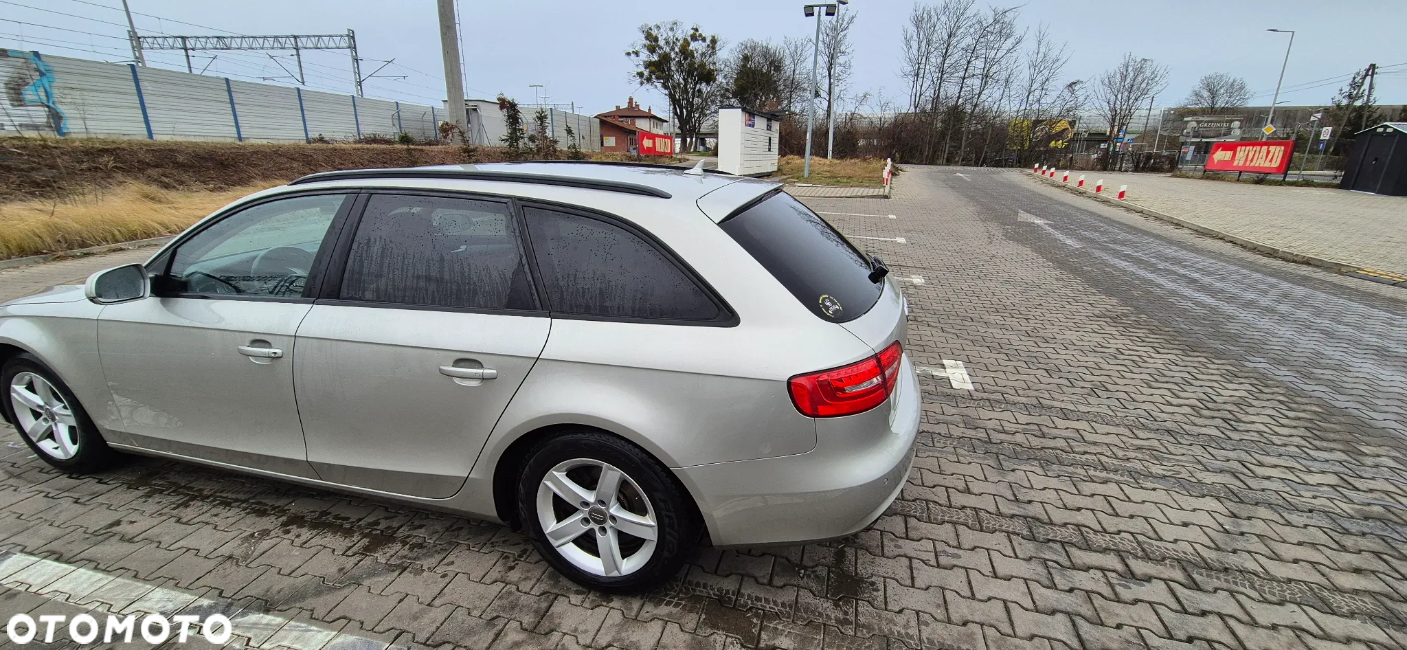 Audi A4 Avant 2.0 TDI 116g DPF Attraction - 17