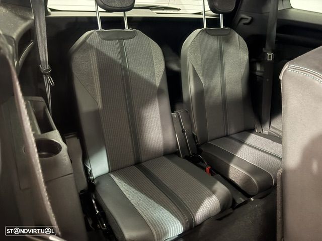 Peugeot 5008 1.5 BlueHDi GT Pack EAT8 — fotografia 35