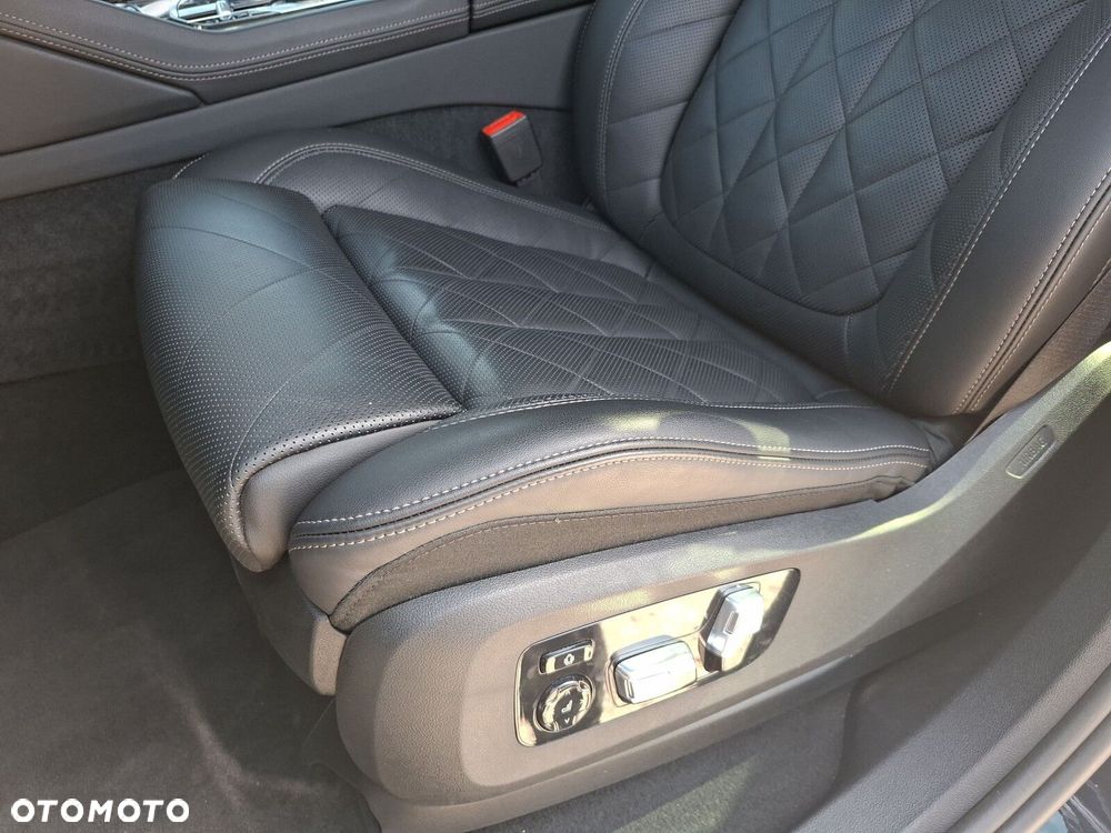 BMW X6 - 14