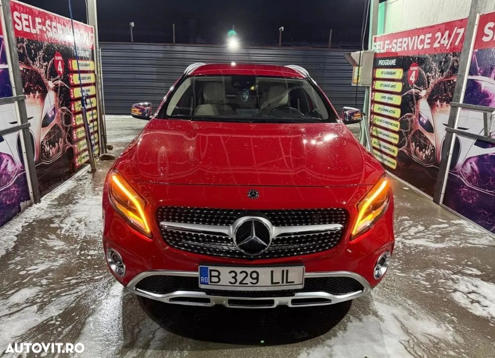 Mercedes-Benz GLA 180 - 3