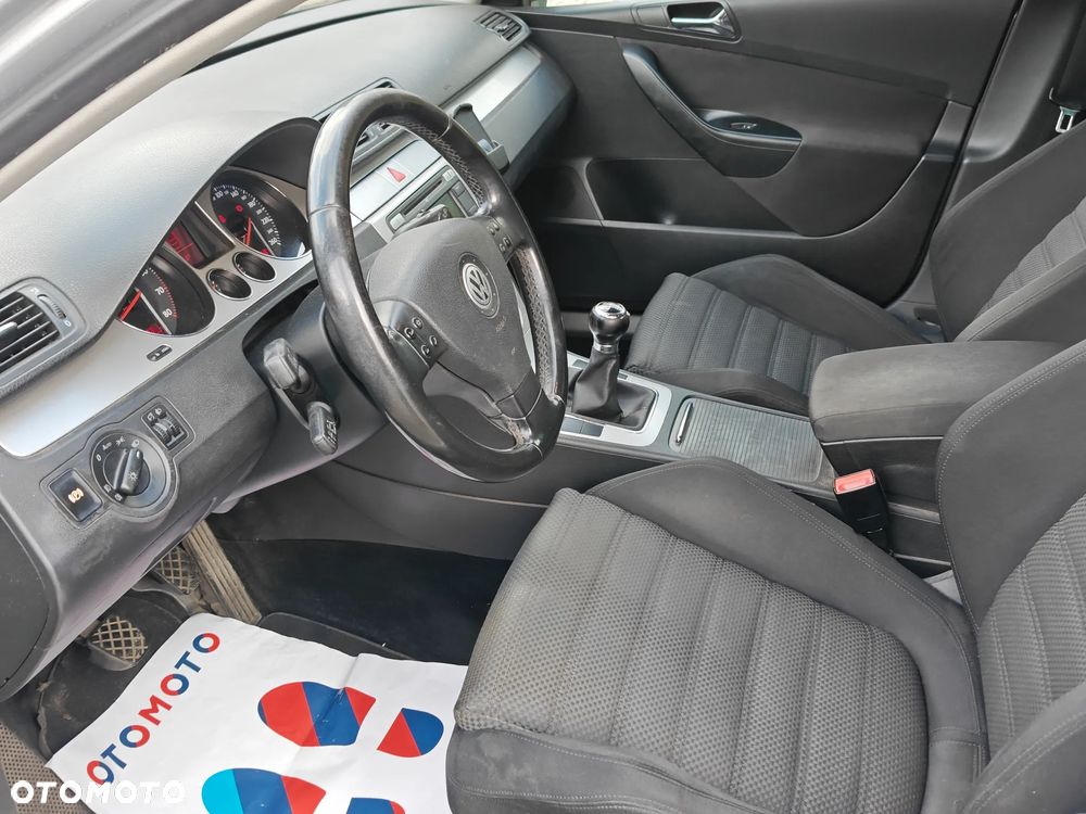 Volkswagen Passat 1.8 TSI Comfortline - 7