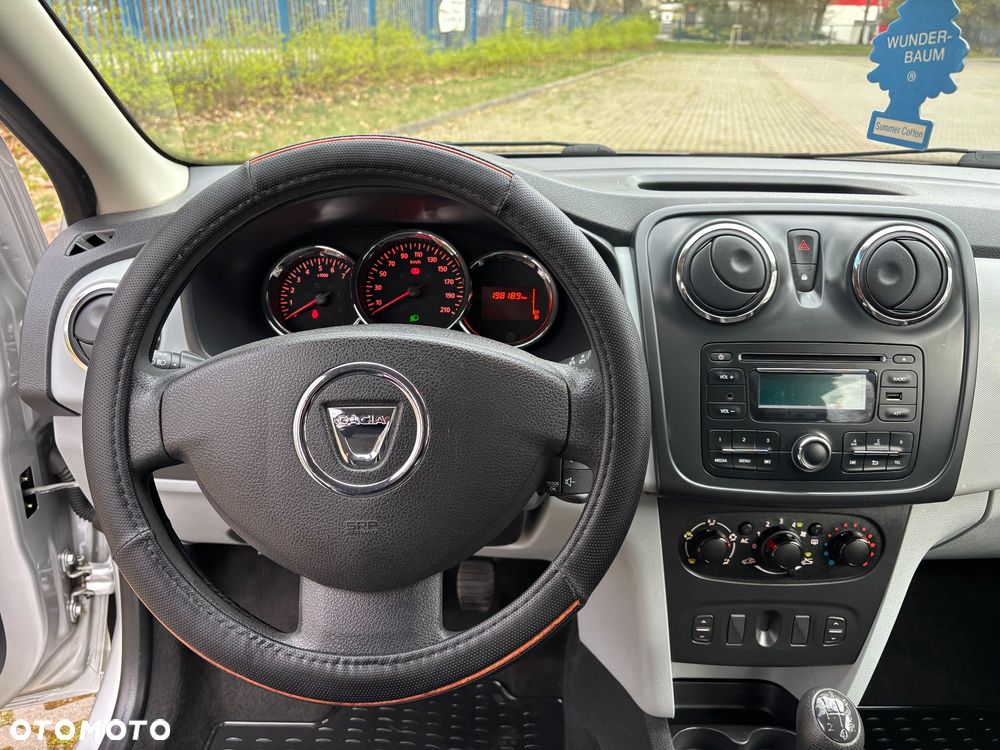 Dacia Sandero 1.2 16V 75 Ambiance - 19