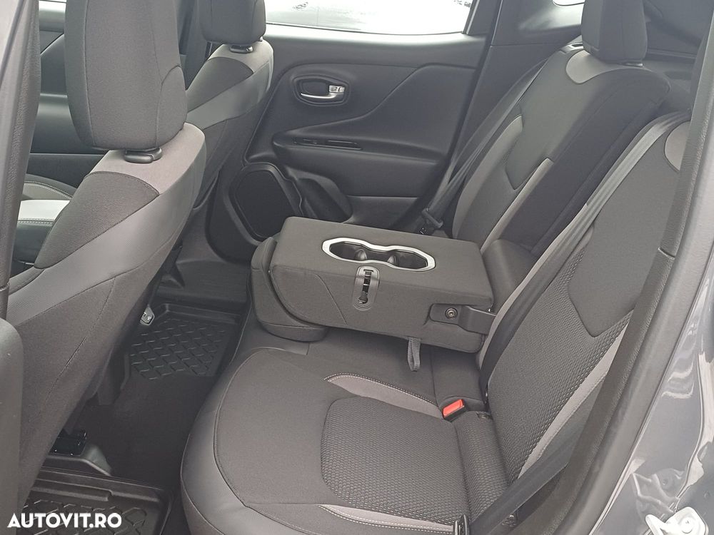 Jeep Renegade - 9
