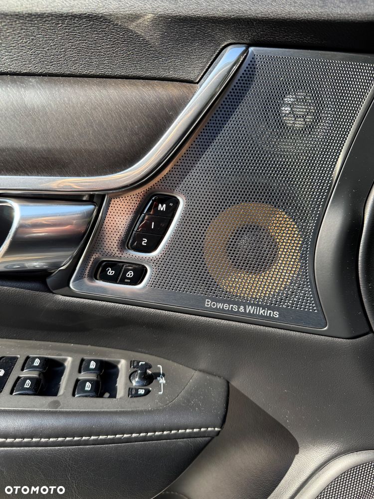 Volvo V90 Cross Country D5 AWD Pro - 25