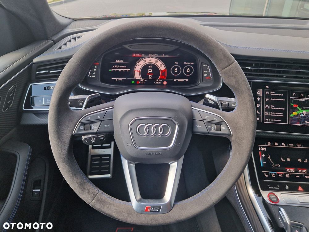 Audi RS Q8 - 10