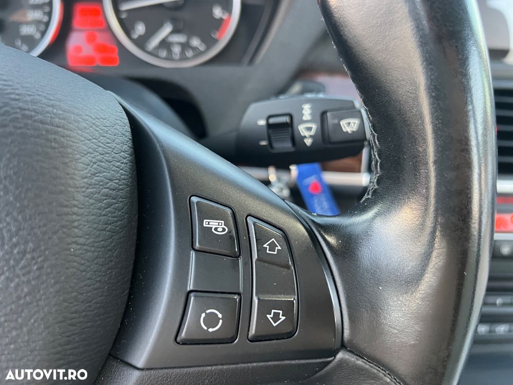 BMW X5 xDrive30d - 26
