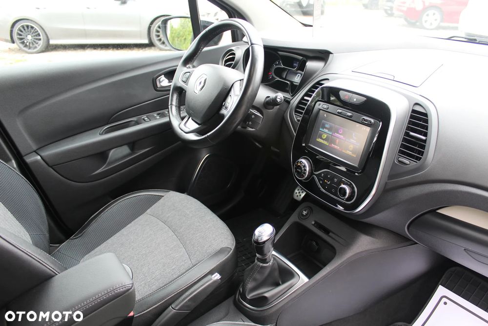 Renault Captur ENERGY TCe 120 LIMITED - 23