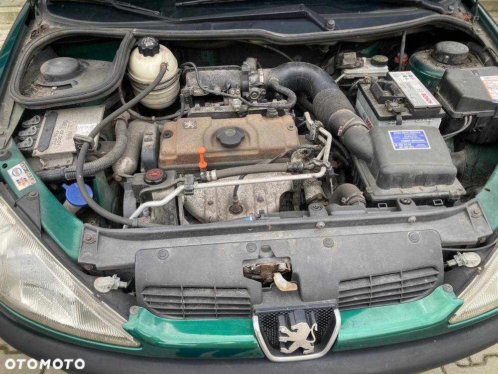 Peugeot 206 - 6