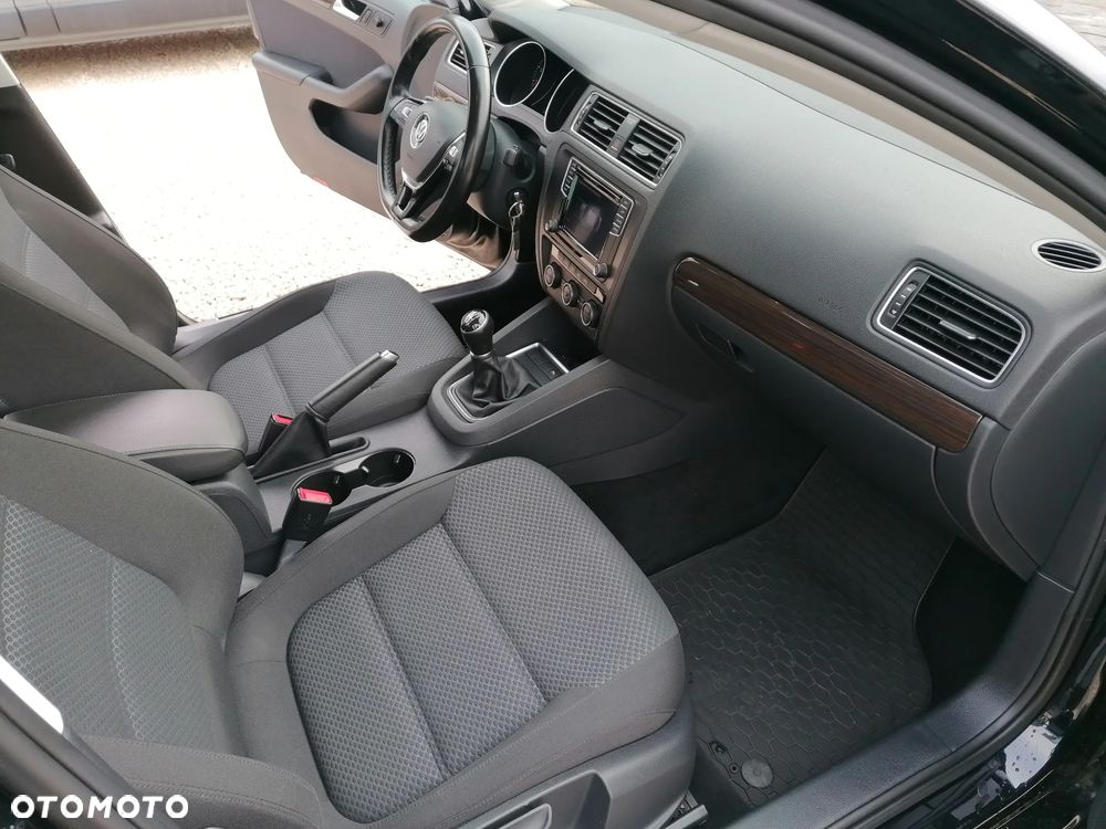 Volkswagen Jetta 1.4 TSI BMT Comfortline - 11