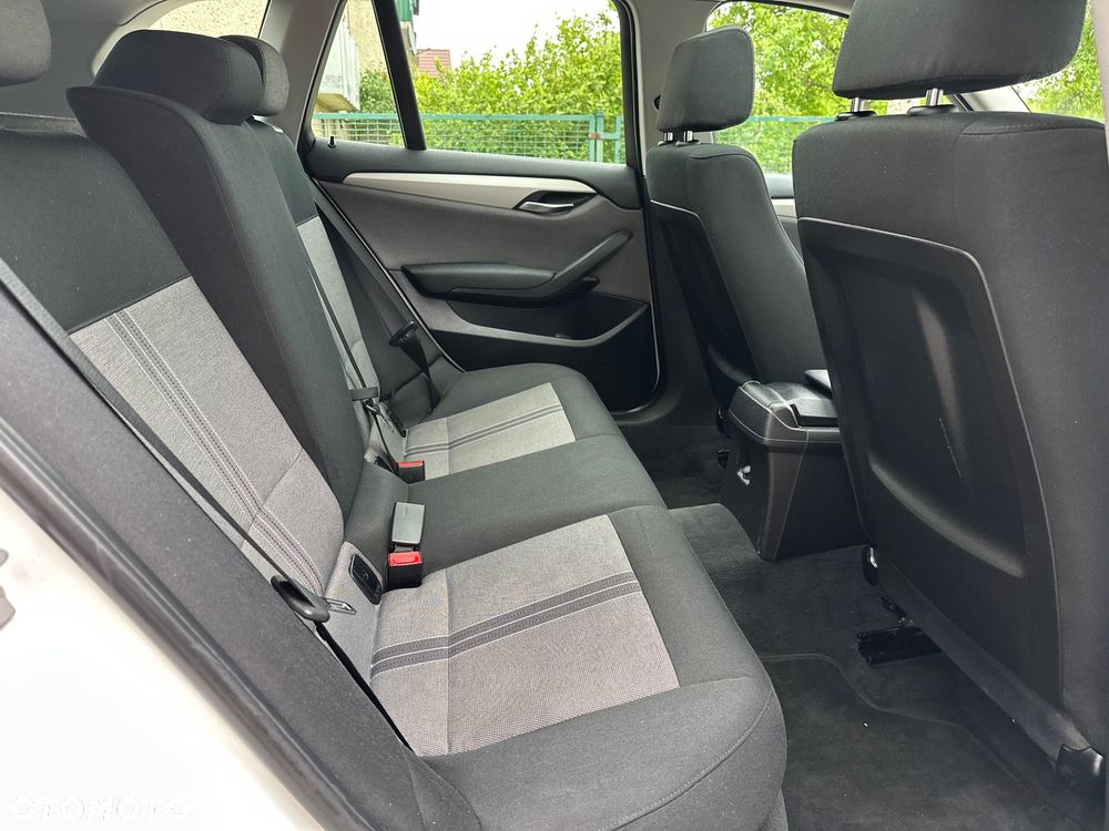 BMW X1 sDrive18d xLine - 9