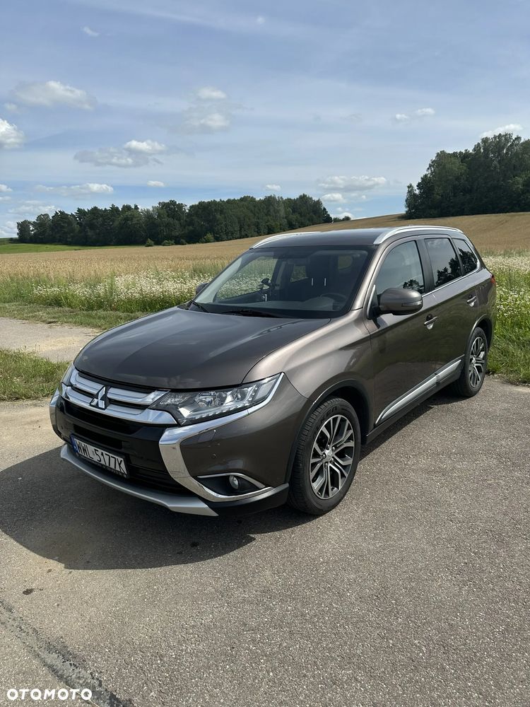 Mitsubishi Outlander 2.2 DID Instyle Navi 4WD - 1