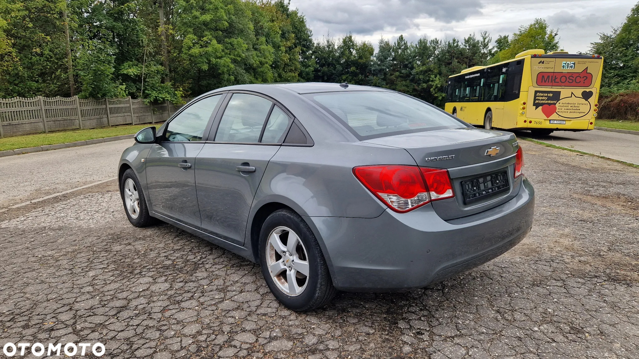 Chevrolet Cruze 1.8 LS - 5