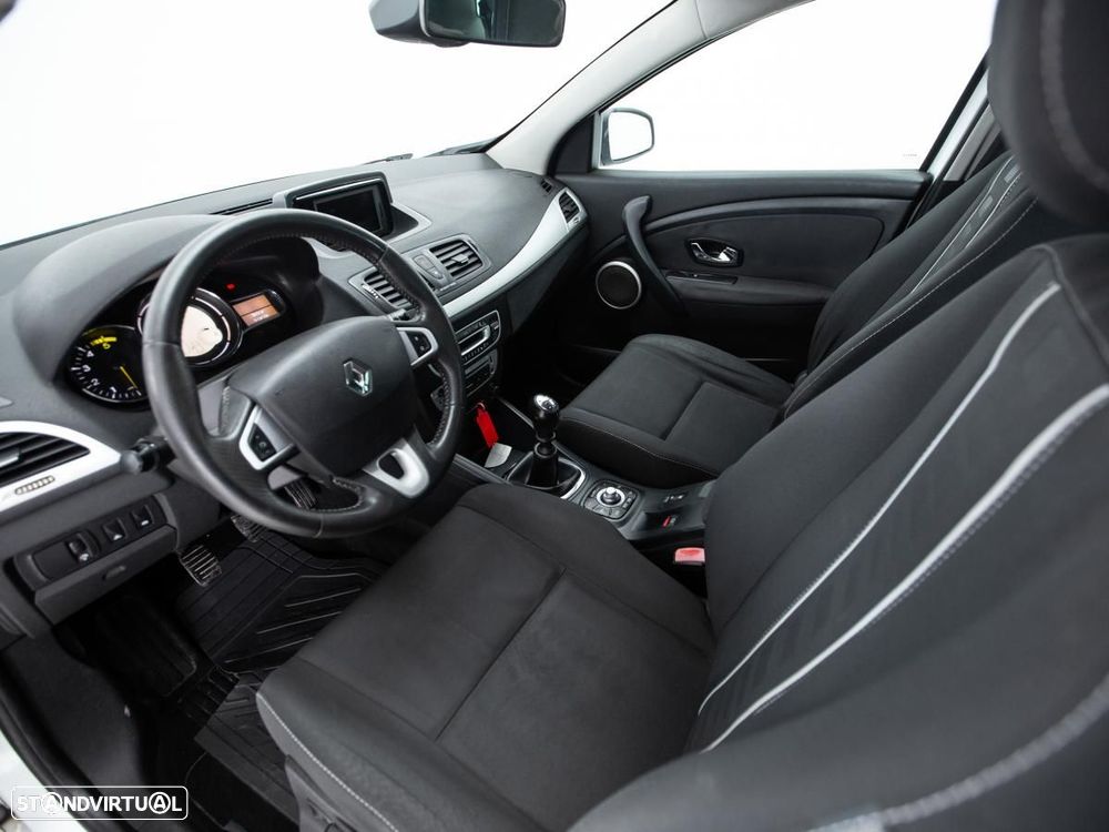 Renault Mégane Sport Tourer - 7
